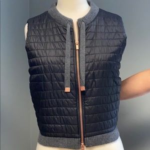 Athleta puffer vest